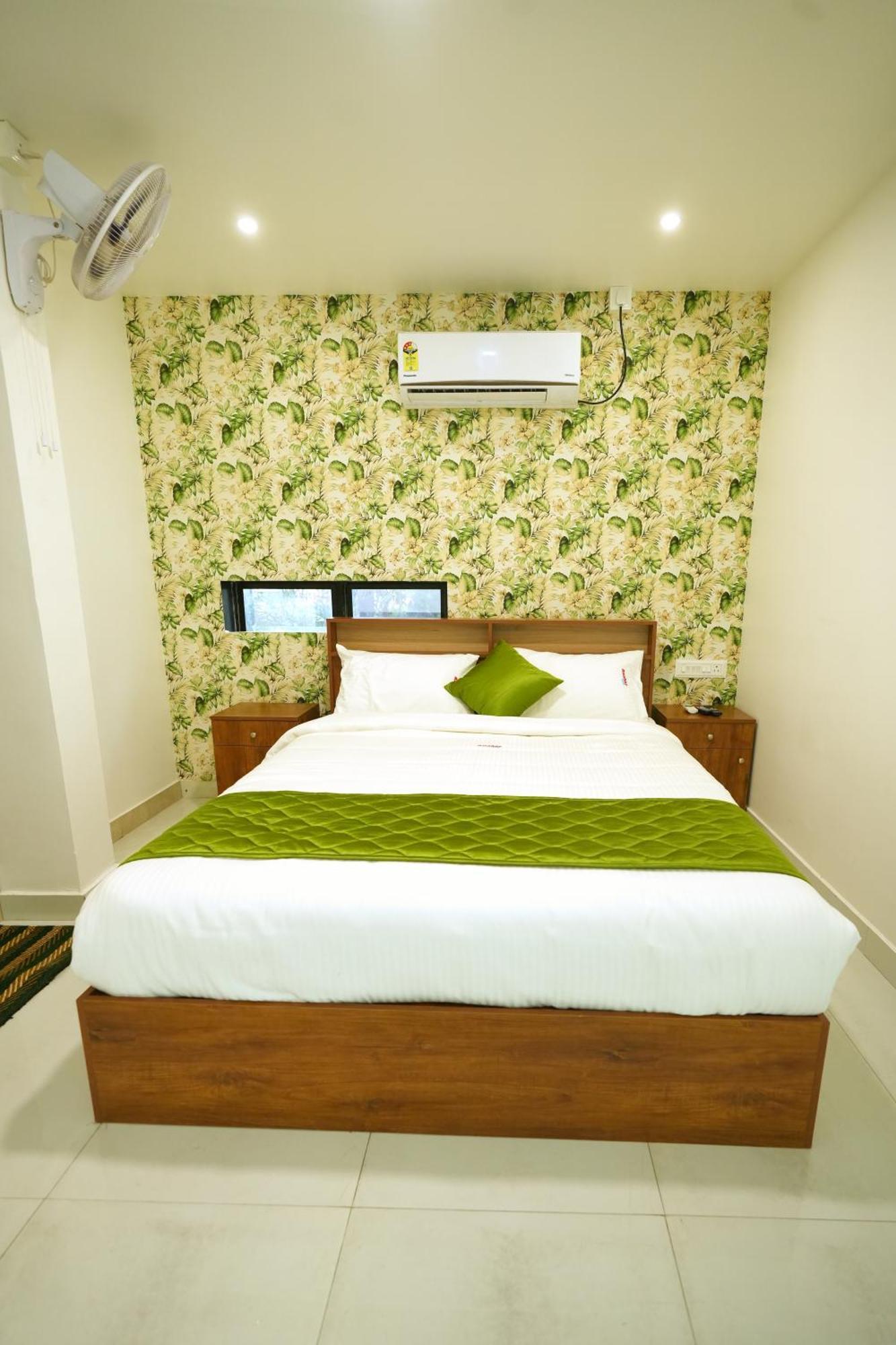 Amsher Suit Lulu Mall Road Hotel Kochi Exterior foto
