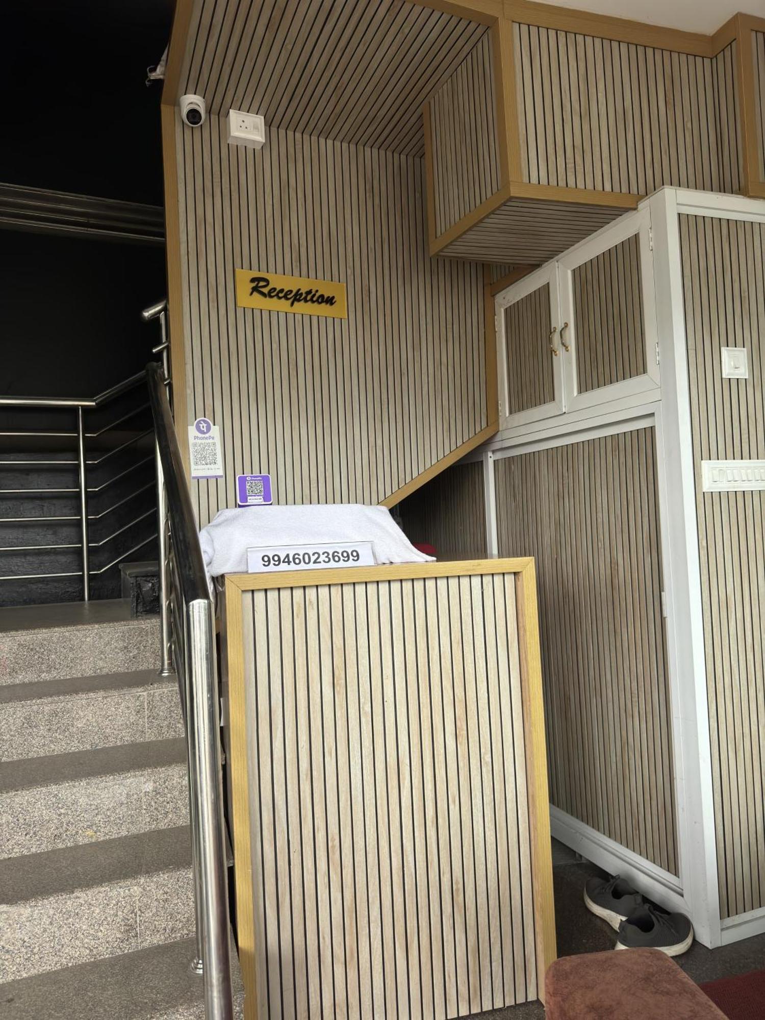 Amsher Suit Lulu Mall Road Hotel Kochi Exterior foto
