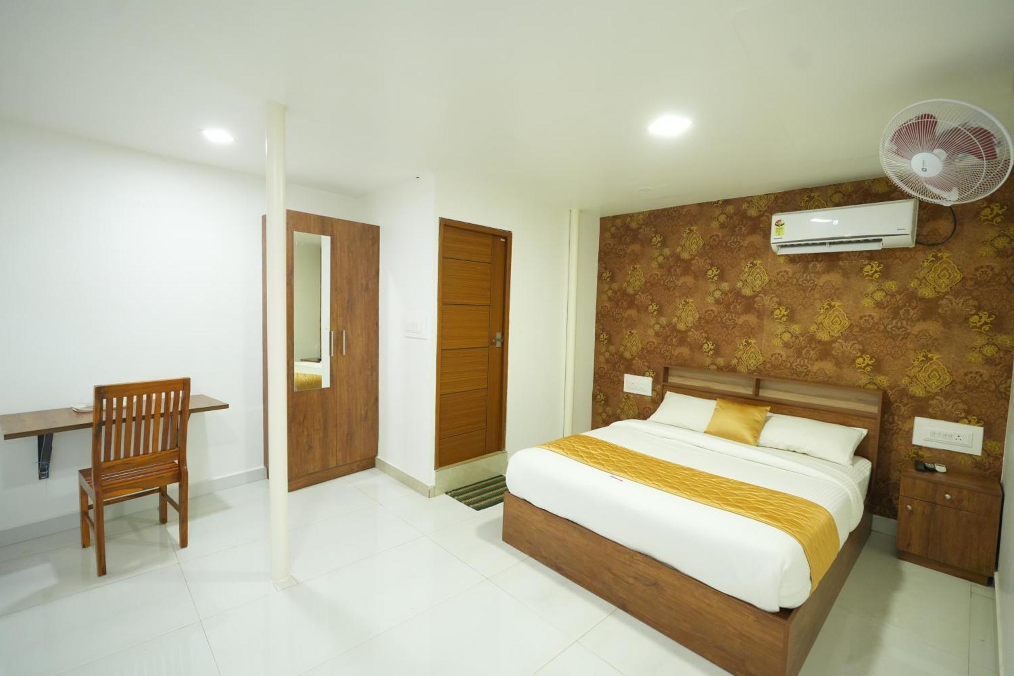 Amsher Suit Lulu Mall Road Hotel Kochi Exterior foto