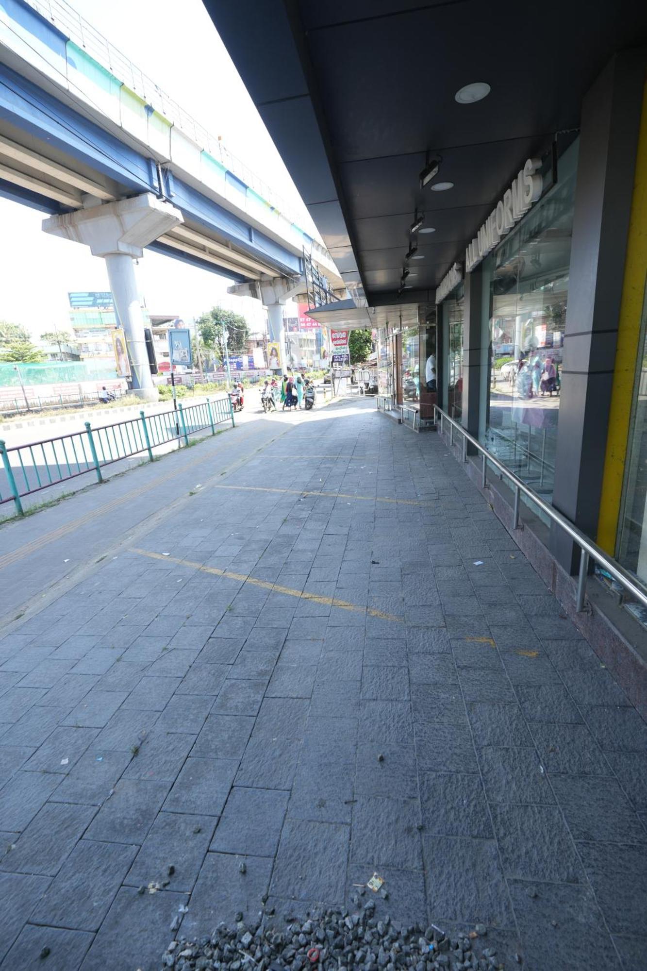 Amsher Suit Lulu Mall Road Hotel Kochi Exterior foto